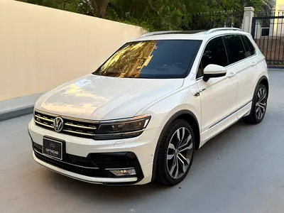 GULF SPECS 2017 VOLKSWAGEN TIGUAN R-LINE TSI 4MOTION (AL-NABOODAH MAINTAINED)