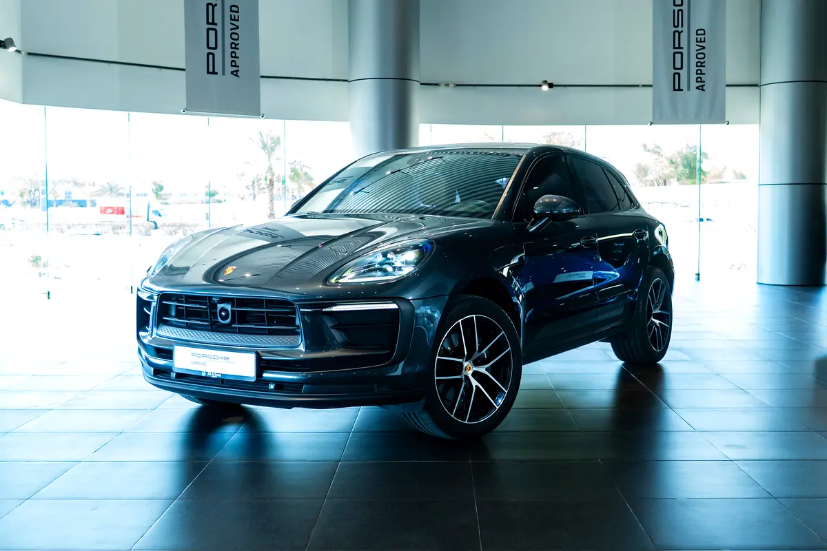 Porsche Macan 2024 — photo 1 of 20