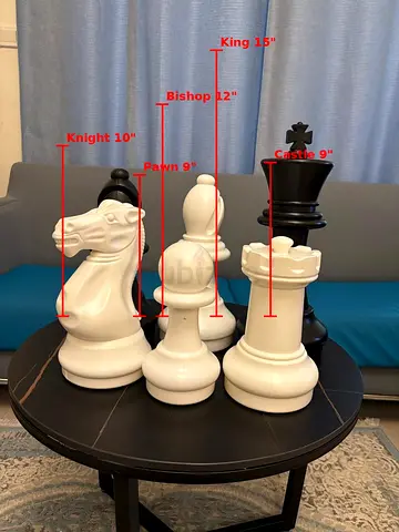 Complete 32-pieces Mega Chess Gian Set