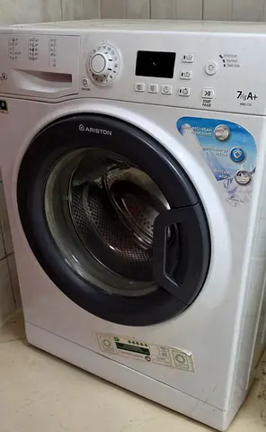 Ariston 7kg Front Load Washing Machine