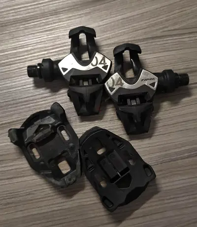 Time Xpresso 04 Road Clipless Pedals with Cleats (Used)