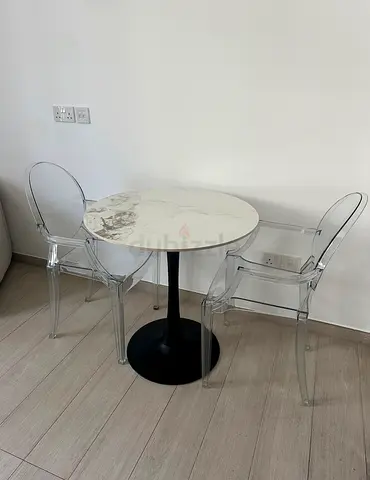 Lot of 2 clear acrylic chairs