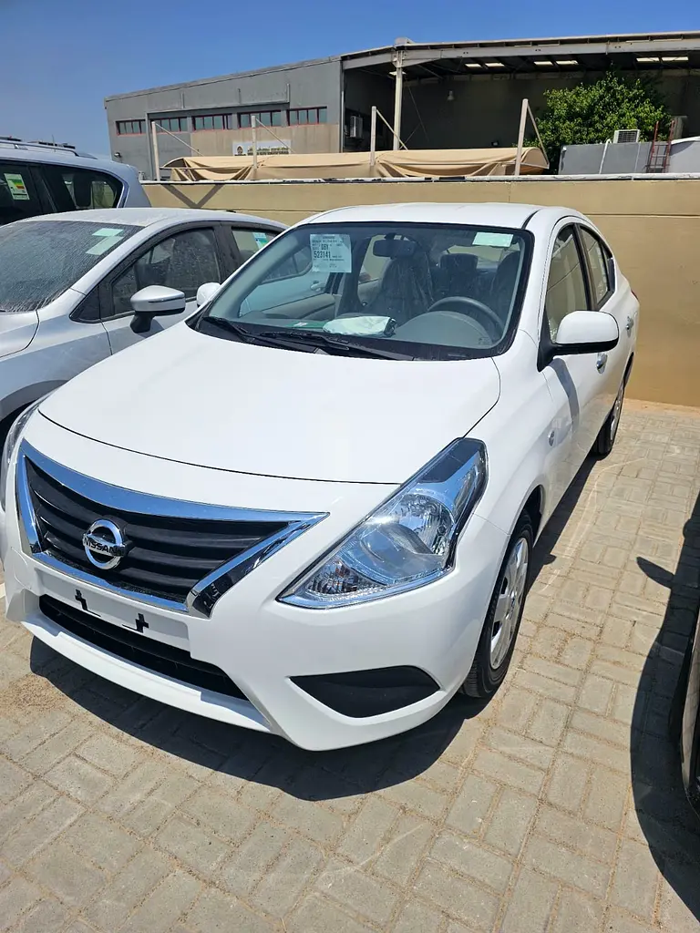 Nissan Sunny 2026 — photo 1 of 4