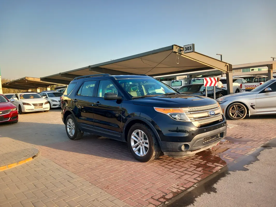 Ford Explorer 2014 — photo 1 of 16