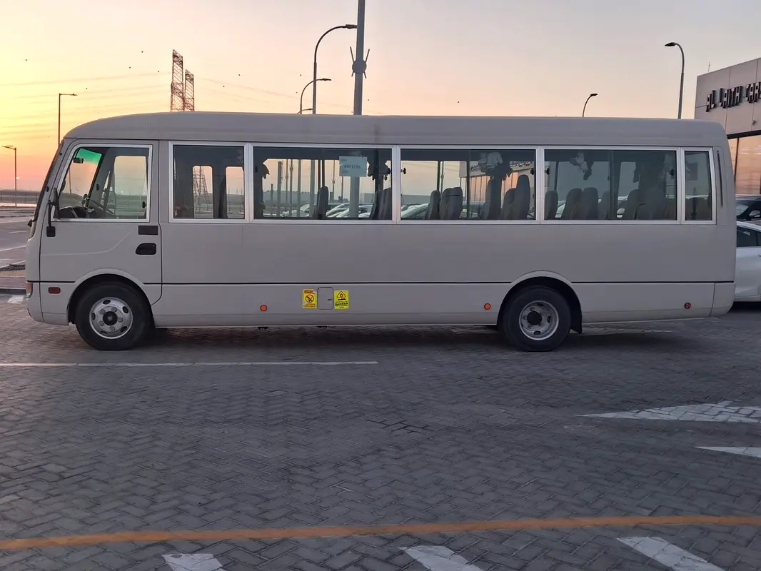 Mitsubishi Fuso Rosa 2024