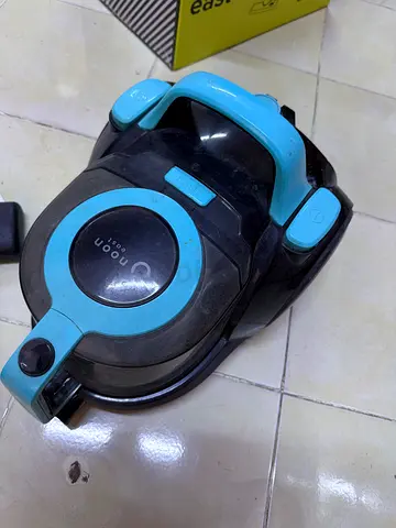 Used vacuum cleaner - compact, working condition