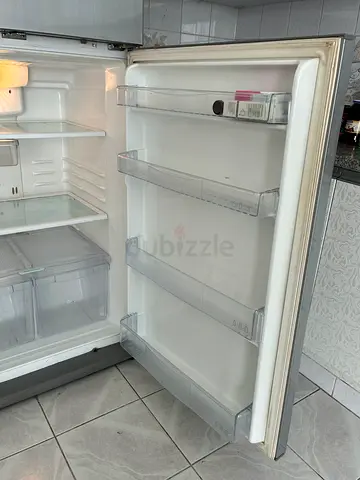 LG Refrigerator with Freezer