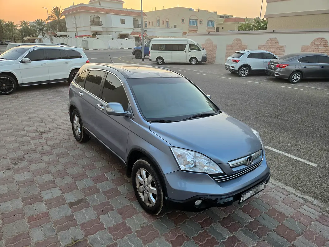 Honda CR-V 2008 — photo 1 of 6