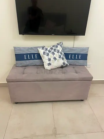 Compact grey 2-seater bench/ loveseat with storage