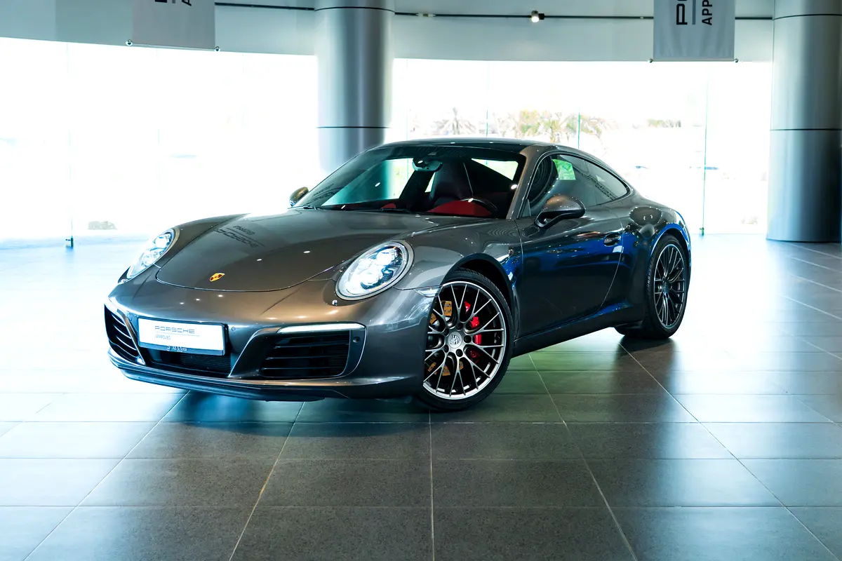 Porsche 911 2017 — photo 1 of 20