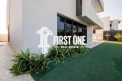Landscaped Garden | Corner Villa | Prime location