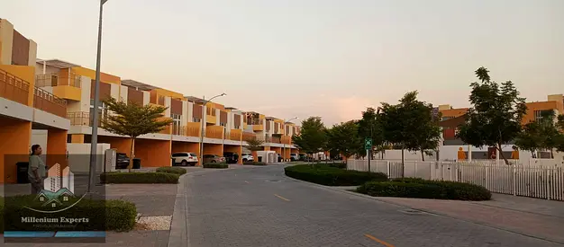 3BR Villa | Courtyard & Pool View | DAMAC Hills 2