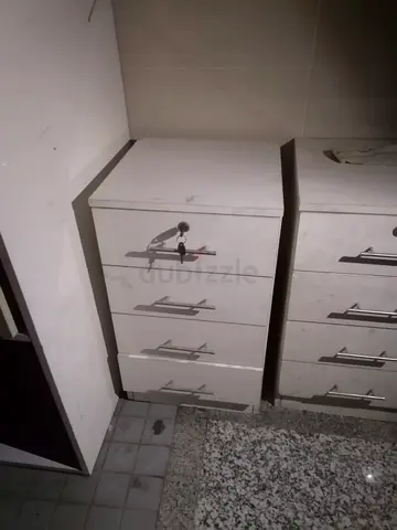 1 small cupboard