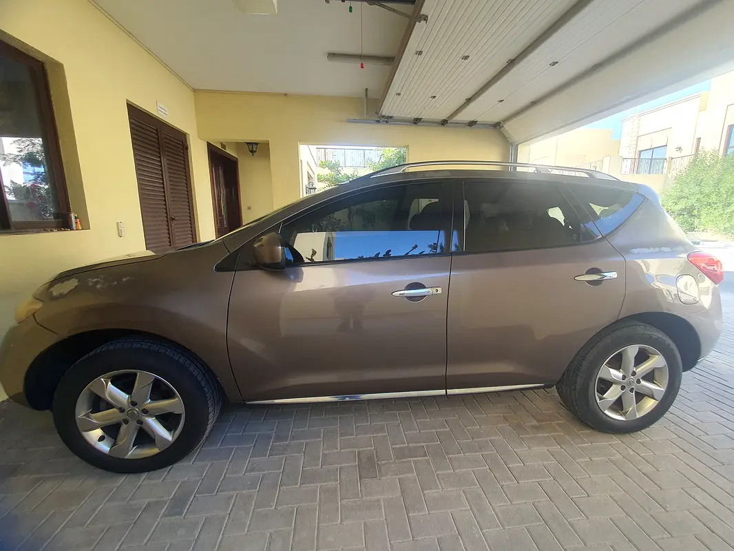 Nissan Murano 2010 — photo 1 of 8