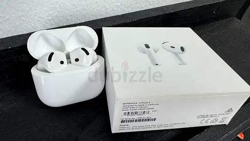Apple AirPods 4 — Right Earbud + Charging Case (Left Bud Dead) With Box + Bill