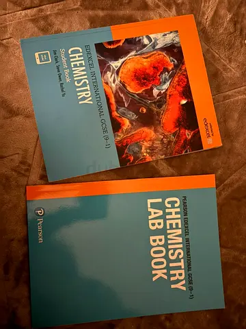 Pearson Edexcel International GCSE Chemistry Student Book  Lab Book (Pair)