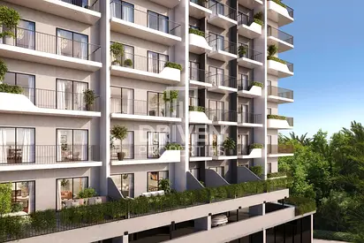 Elegant Apartment | Spacious Layout | High Floor