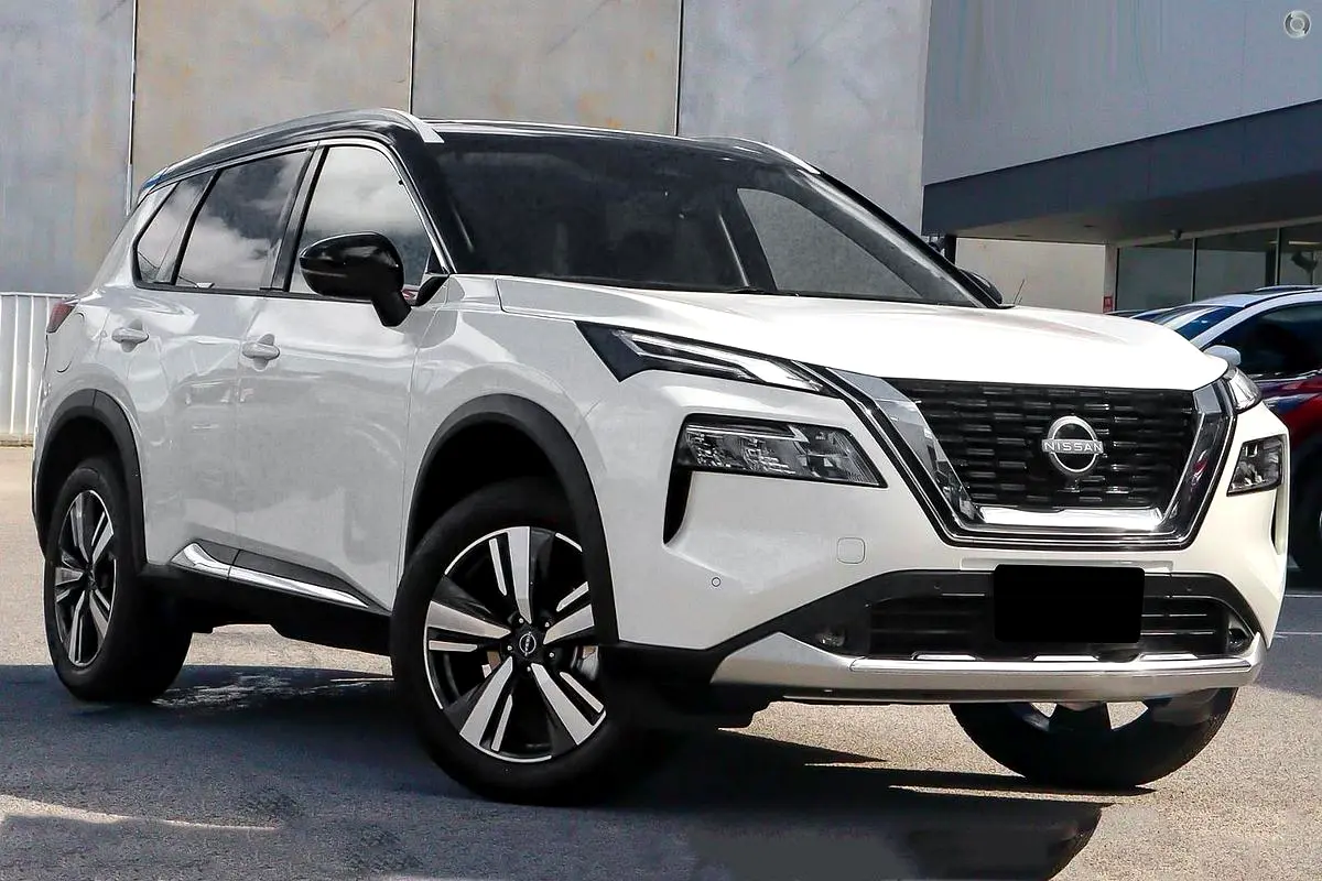 Nissan X-Trail 2025 — photo 1 of 16