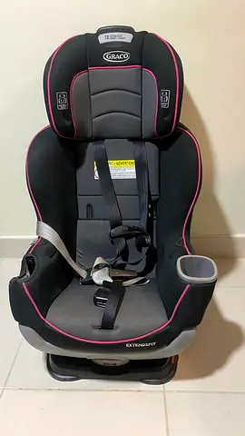 Graco Extend2Fit Convertible Car Seat - Good Condition