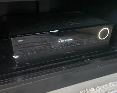 Harman AVR171S Receiver / Home Theater Amplifier with Studio 280 JBL Speakers