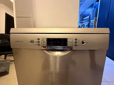 Bosch Dishwasher with Active water Tech for sell
