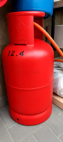Gas Cylinder and Geepas Stove Used for Sale 250