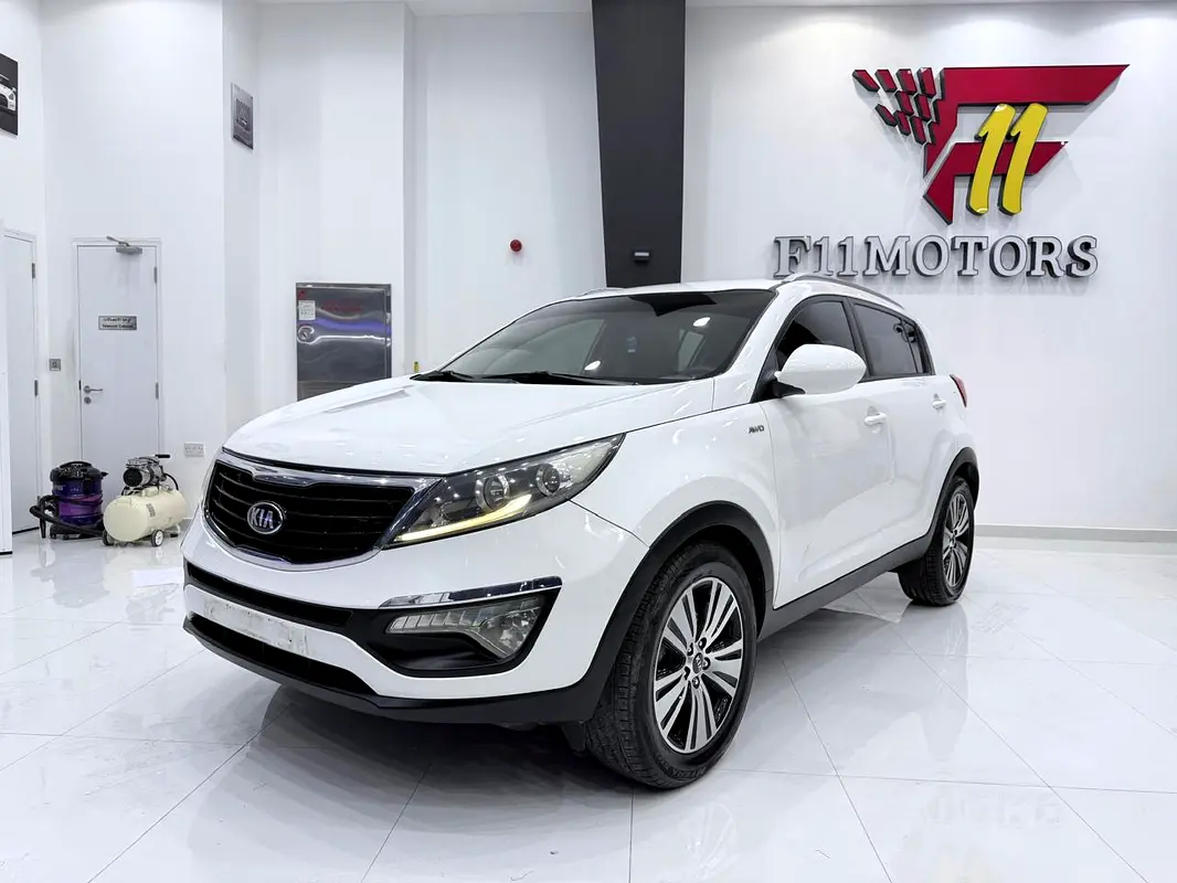 Kia Sportage 2016 — photo 1 of 13