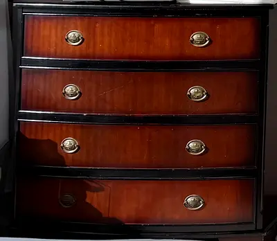 Vintage dark wood 4-drawer chest / dresser