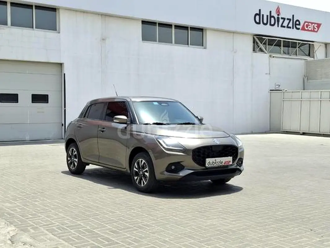 Suzuki Swift 2025 — photo 1 of 14