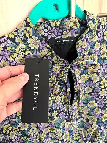 Trendyol floral womens dress - new with tag, size M