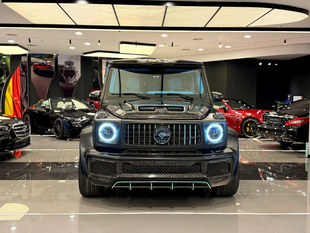 Mercedes-Benz G-Class 2023 — photo 1 of 20