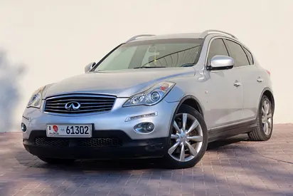 Infiniti QX50 2015 Luxury | GCC Specs | Low Mileage | Well Maintained
