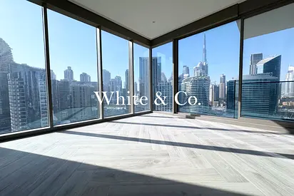 BRAND NEW | BURJ KHALIFA VIEW | PENINSULA