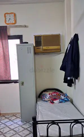 Bur Dubai, behind ENBD Bank, bed space for an Indian bachelor