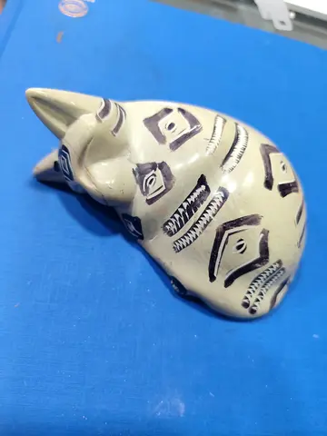 Hand-painted Ceramic Cat Figurine Paper weight - 12cm