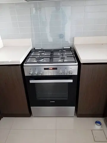 Siemens top gas oven electric cooker for sell