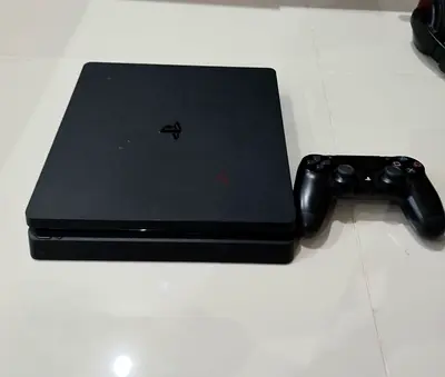 Playstation 4 Slim 1TB with one controller, PS4