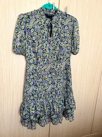 Trendyol floral womens dress - new with tag, size M
