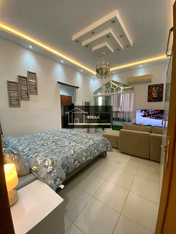 AMAZING DEAL | Studio |