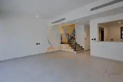 EXCLUSIVE CORNER &amp; SINGLE-ROW 5-BEDROOM VILLA | PRIME LOCATION | AED 4.3 MILLION Description