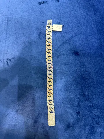 Gold bracelet