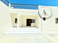 LAVISH 5 BHK VILLA JUST 85K TWO KITCHENS TWO ENTRANCE READY TO MOVE INSIDE NEW AC