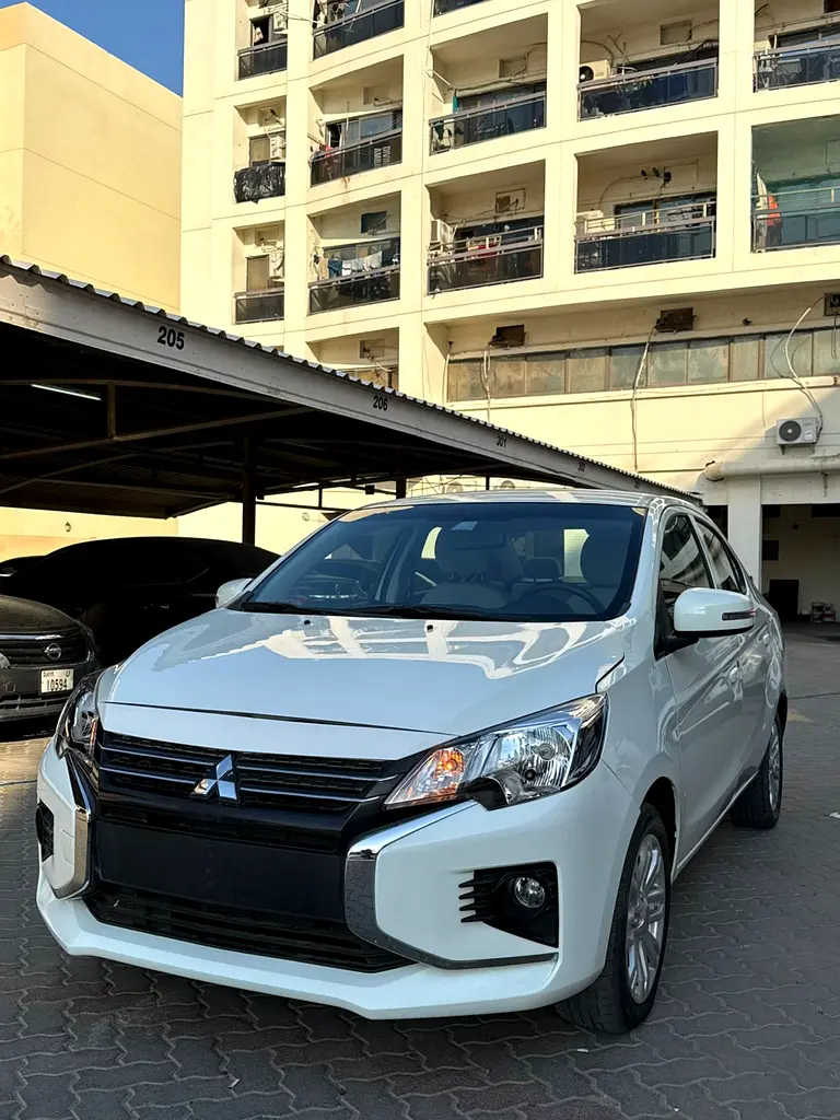 Mitsubishi Attrage 2023 — photo 1 of 8