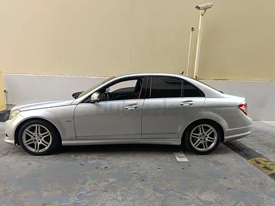 2009 Mercedes-Benz C-Class C250 Avantgarde - Japanese Specs
