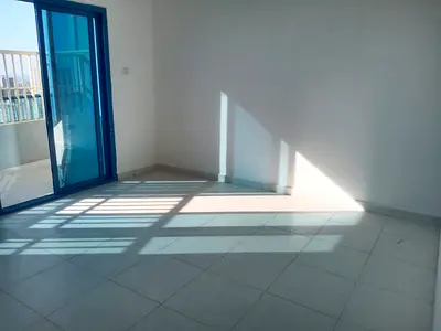 ️ شقة 3 غرف للإيجار | برج فالكون – الراشدية عجمان  📍