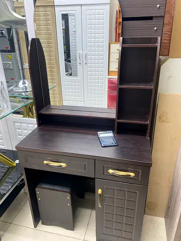 Brand new dressing table with stool