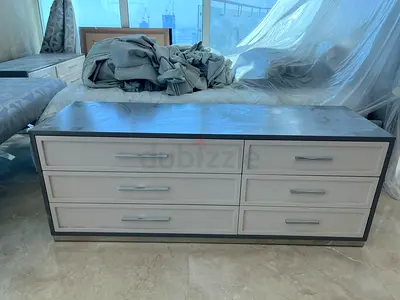 URGENT MOVING SALE – Modern 6-Drawer Bedroom Dresser Storage Cabinet