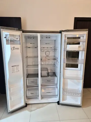 LG insata view side-by-side refrigerator,