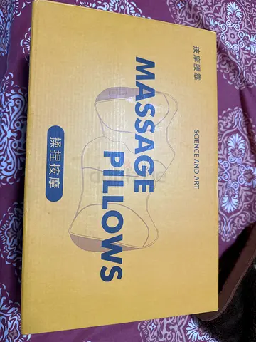 Massage Pillows - Neck and Back Shiatsu Massager (Like New)