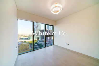Area Specialist | Modern | Unfurnished